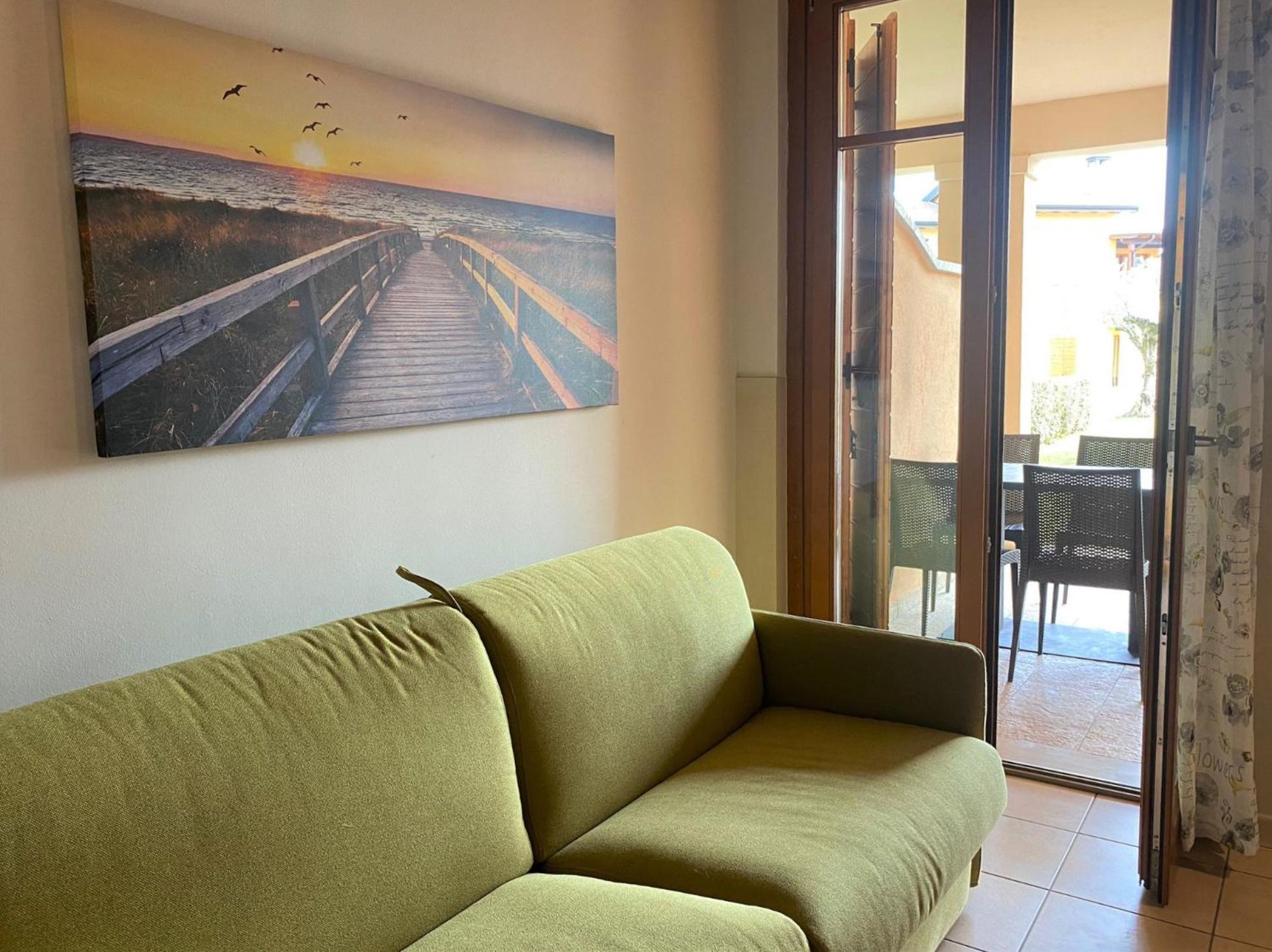 The Flowers - Apartments With Private Garden In Residence With Pool Манерба-дель-Гарда Экстерьер фото